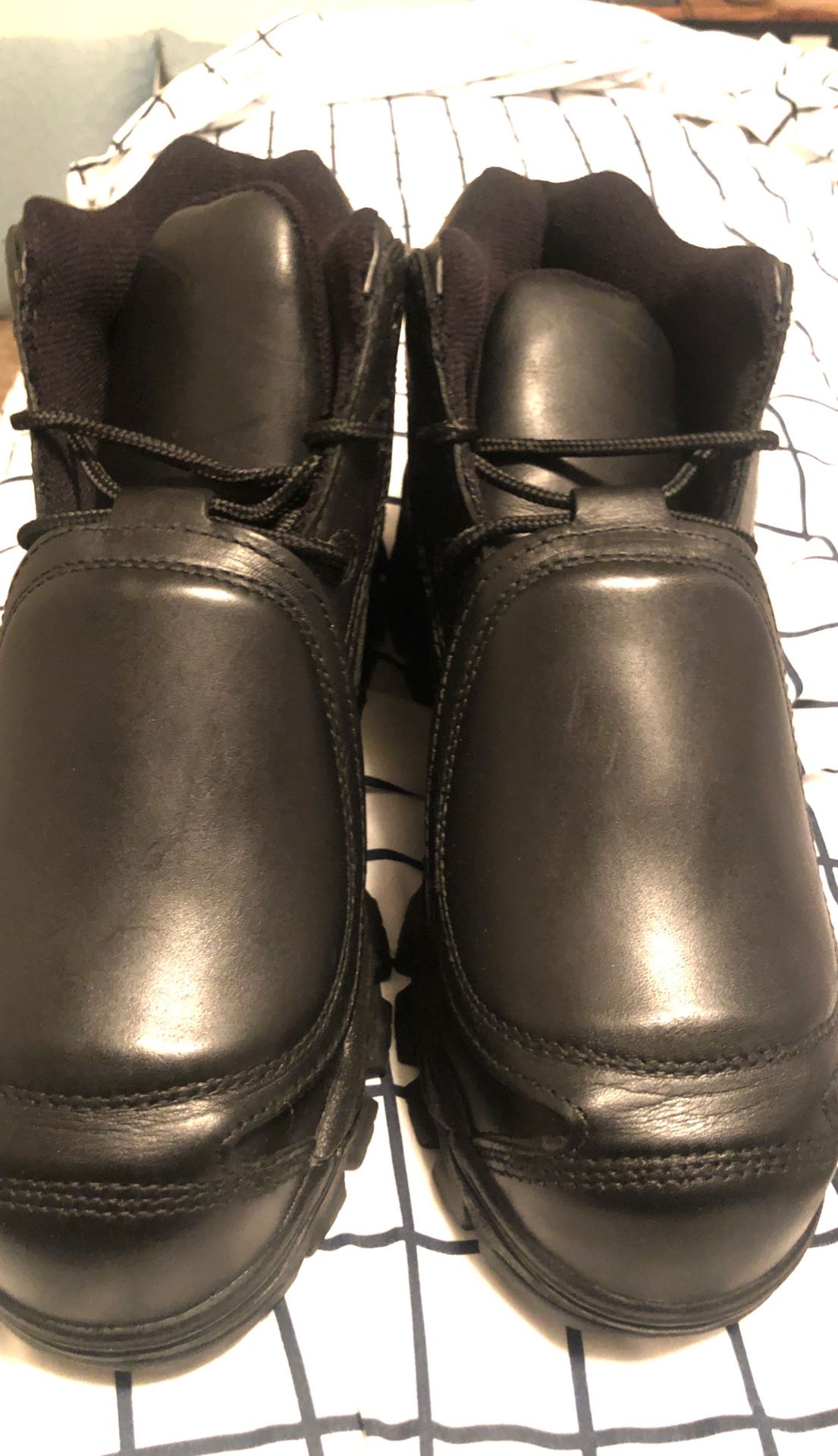 Work boots ( or best offer)