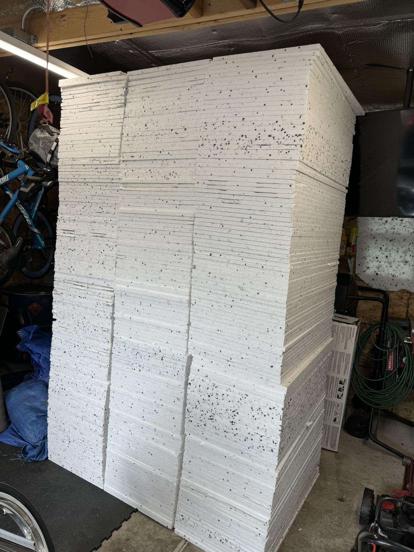 3/4” Foam Insulation 360 Sheets.   Size 20”x40”