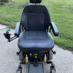 Jazzy 614 HD Power Chair