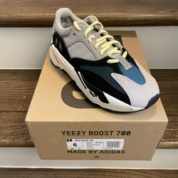 Adidas Yeezy Boost 700 Waverunner