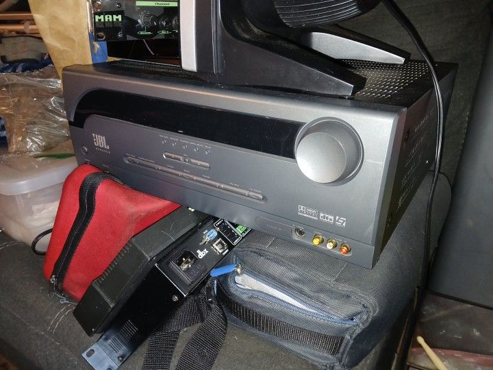JBL DCR600 https://offerup.com/redirect/?o=SE8uTUU= THEATER RECEIVER