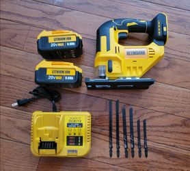 NEW Jigsaw Kit with 2 Batteries 8.0 Ah & Charger