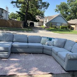 Sectional sofa in like-new condition