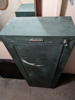 StackOn Gun cabinet/ safe