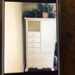 Standing Shelf