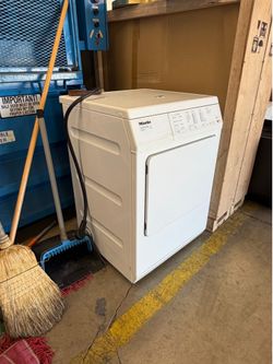 Miele T8003 Electric Dryer