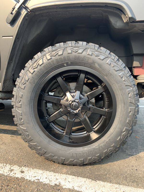 Fuel D436 20x10 Rims 33x12.50R20 Mud Terrain Tires Level Kit Lift for