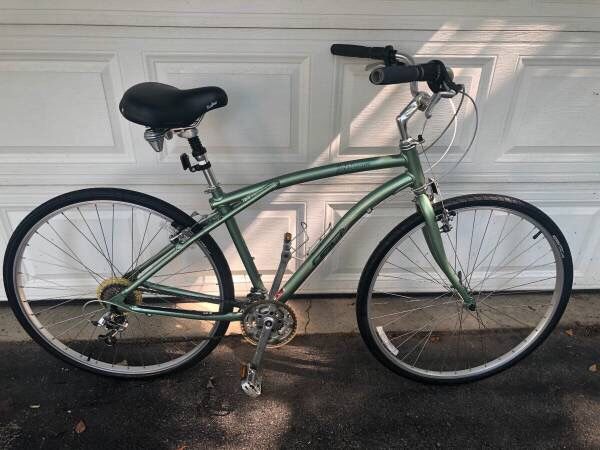 GT Jetstream Streamline Series Lightweight Hybrid Cruiser 21 Speed