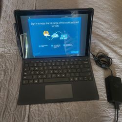 Surface Pro 3 i5 12.4" 64gb With Keyboard, Pen And Charger 