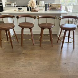4 Bar Stools