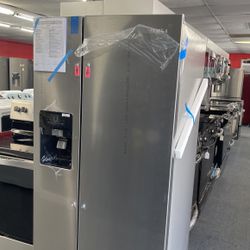 New Scratch And Dent Whirlpool 21.4 Cu Fr Stainless Steel Side By Side Fridge. 1 Year Warranty 