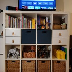 16 Cube Storage Unit With 4 Drawers 