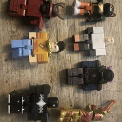 Roblox figure bundle 