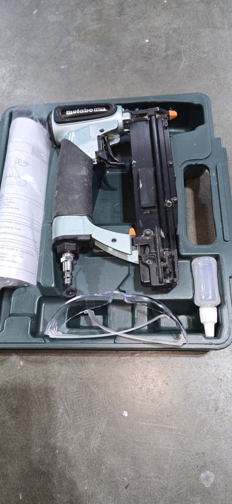 Metabo Pin Nailer 23 Gauge Gan.