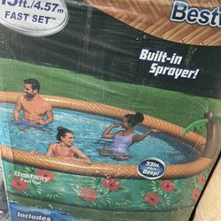 New in box, 15x33 pool with pump and filter