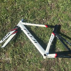 Fuji Track Pro We