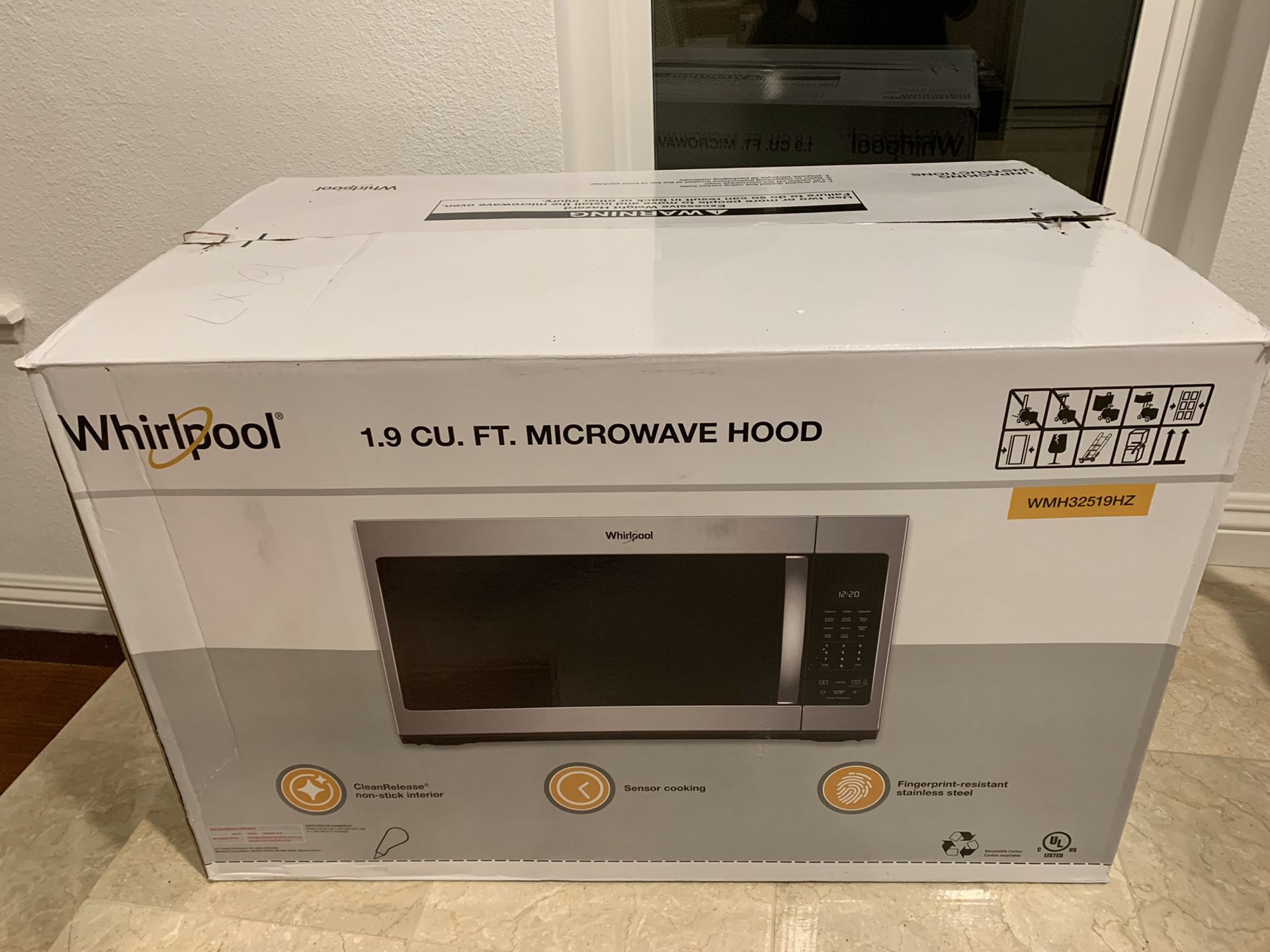 Whirlpool Brand New Microwave with sensor cooking