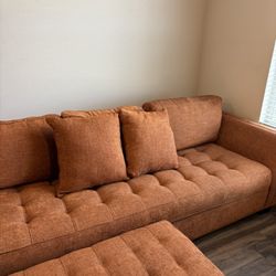 Cindy Crawford Home Collection Sectional-Excellent Condition -
