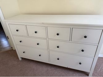 IKEA HEMNES 8 drawer  Dresser – White – Solid Wood – Great Condition