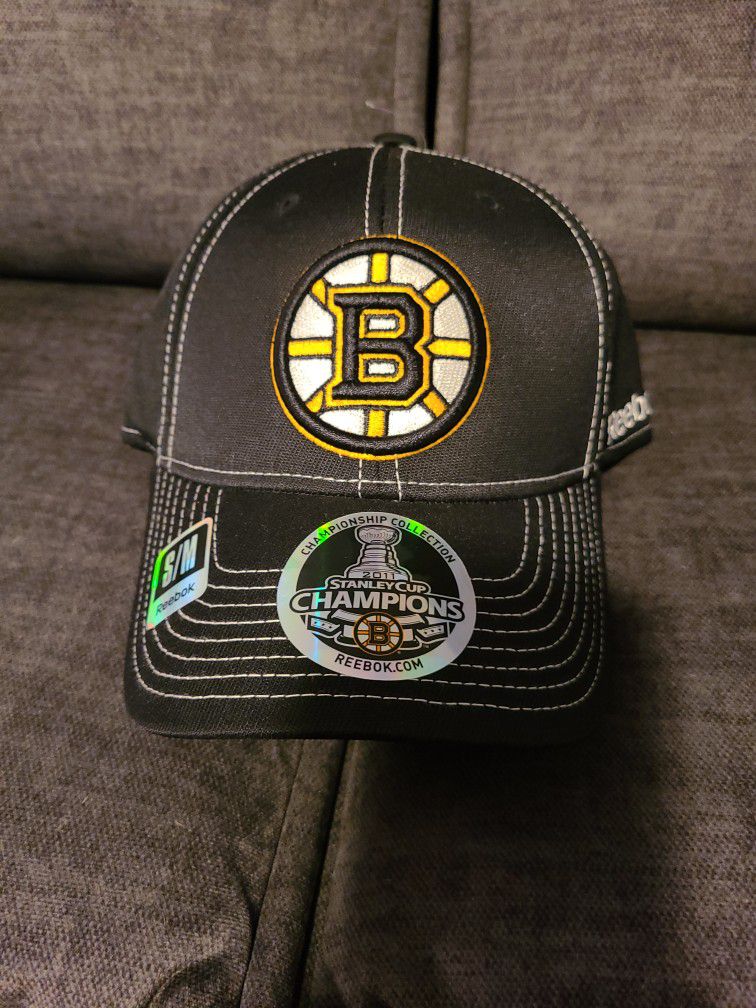 Boston Bruins Hockey NHL Cap Size S/M