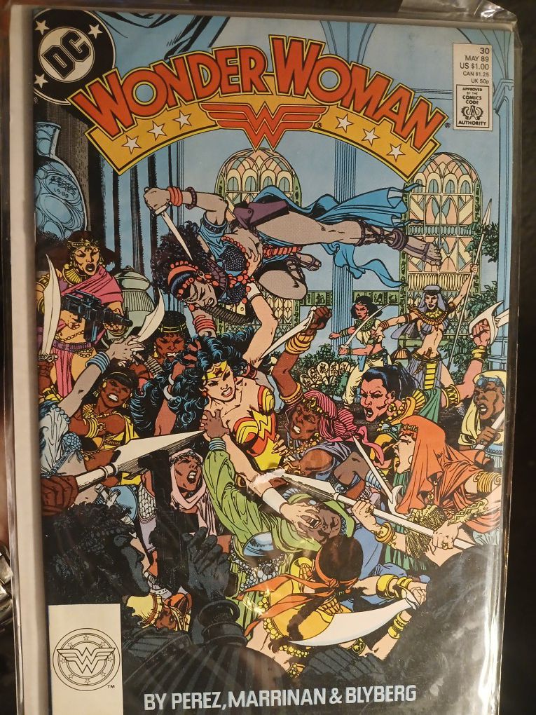 Vintage 1989 DC Wonder Woman Comic Book!