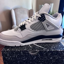 Air Jordan 4 Retro Military Black size 11