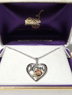 Black Hills Sterling Silver Heart "Mom" Pendant Necklace