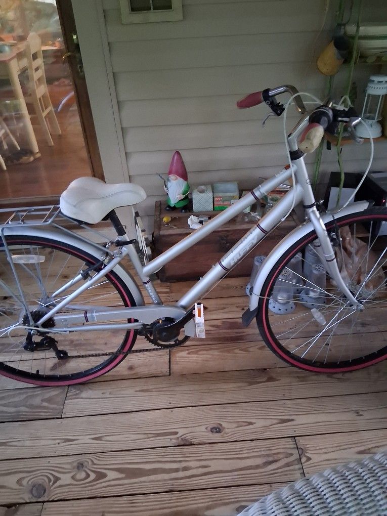 Huffy Norwood Cruiser Bike