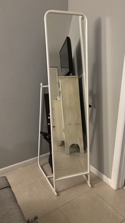 stand-up mirror