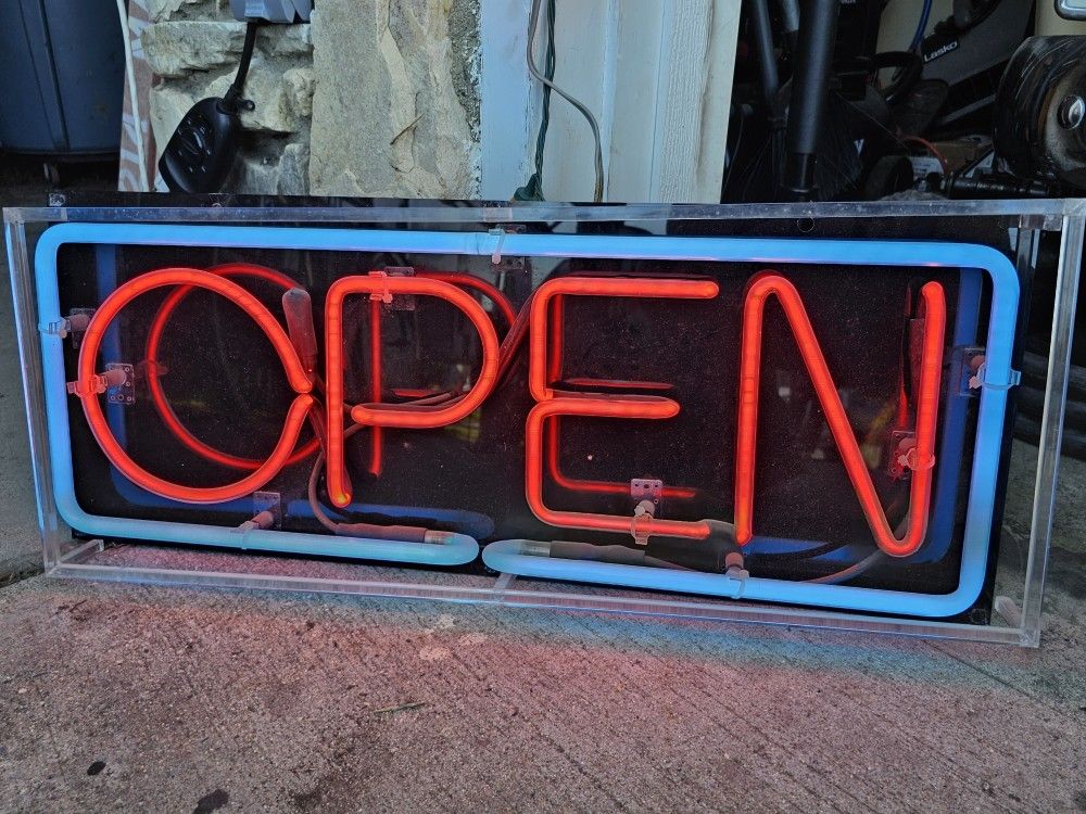 Open Neon Sign