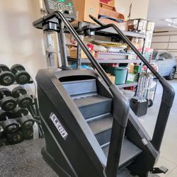 LLERO COMMERCIAL X3 STAIRMASTER / STAIR CLIMBER - Free Delivery & Assembly 