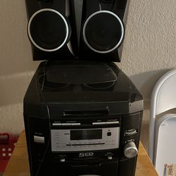 Durabrand 5 CD Home Stereo System.