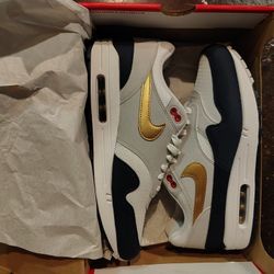 Nike Air Max 1 (Size 10)
