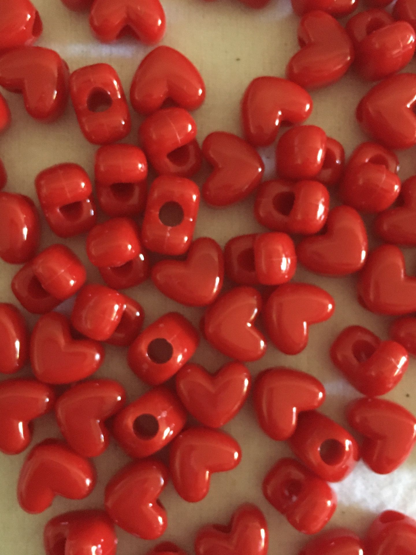 Red Heart Beads Acrylic Plastic Beads 1cm 650 Pcs Crafts Bracelet Necklace Art