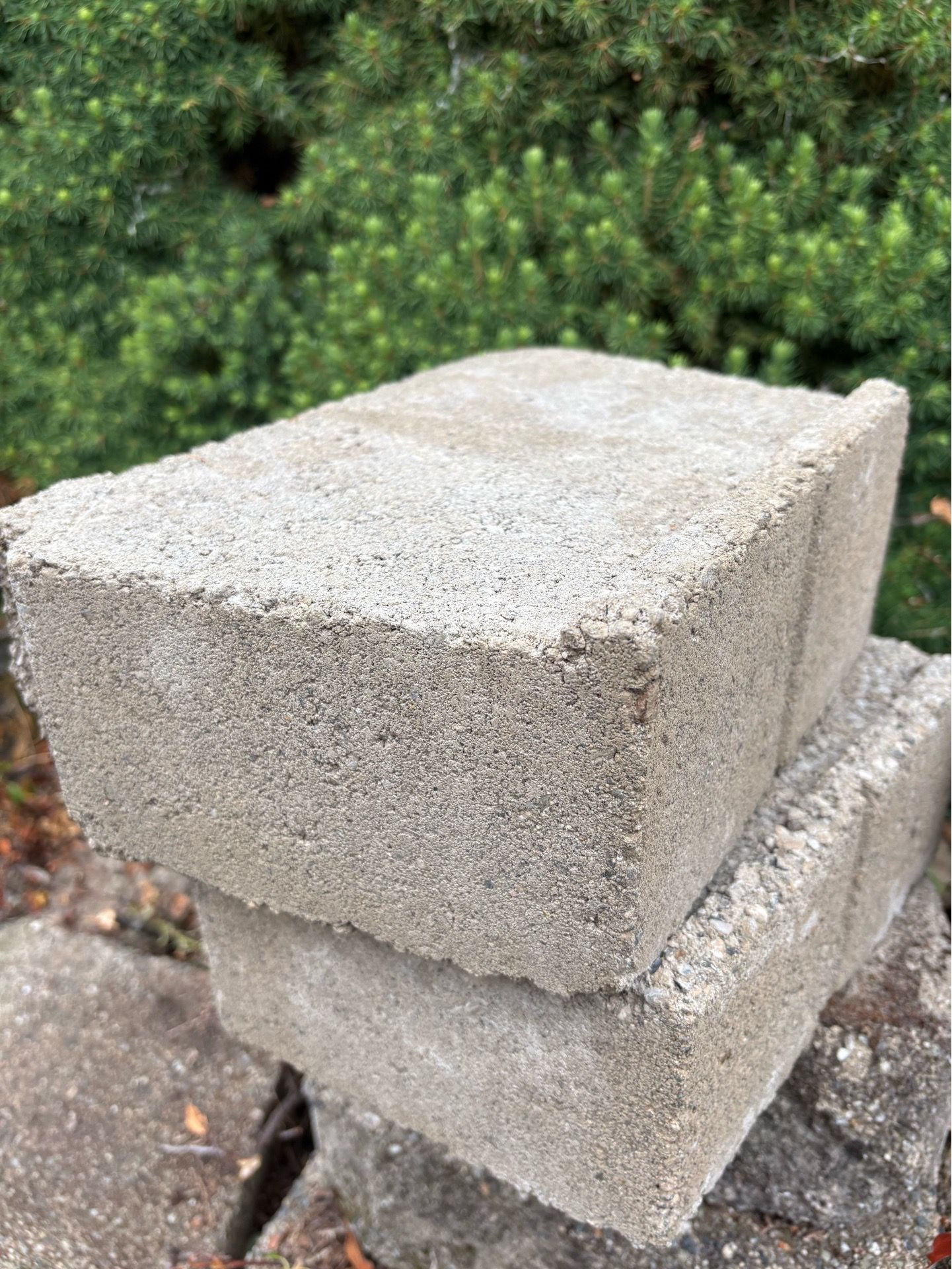 Concrete Retaining block brick for Sale in Federal Way, WA - OfferUp