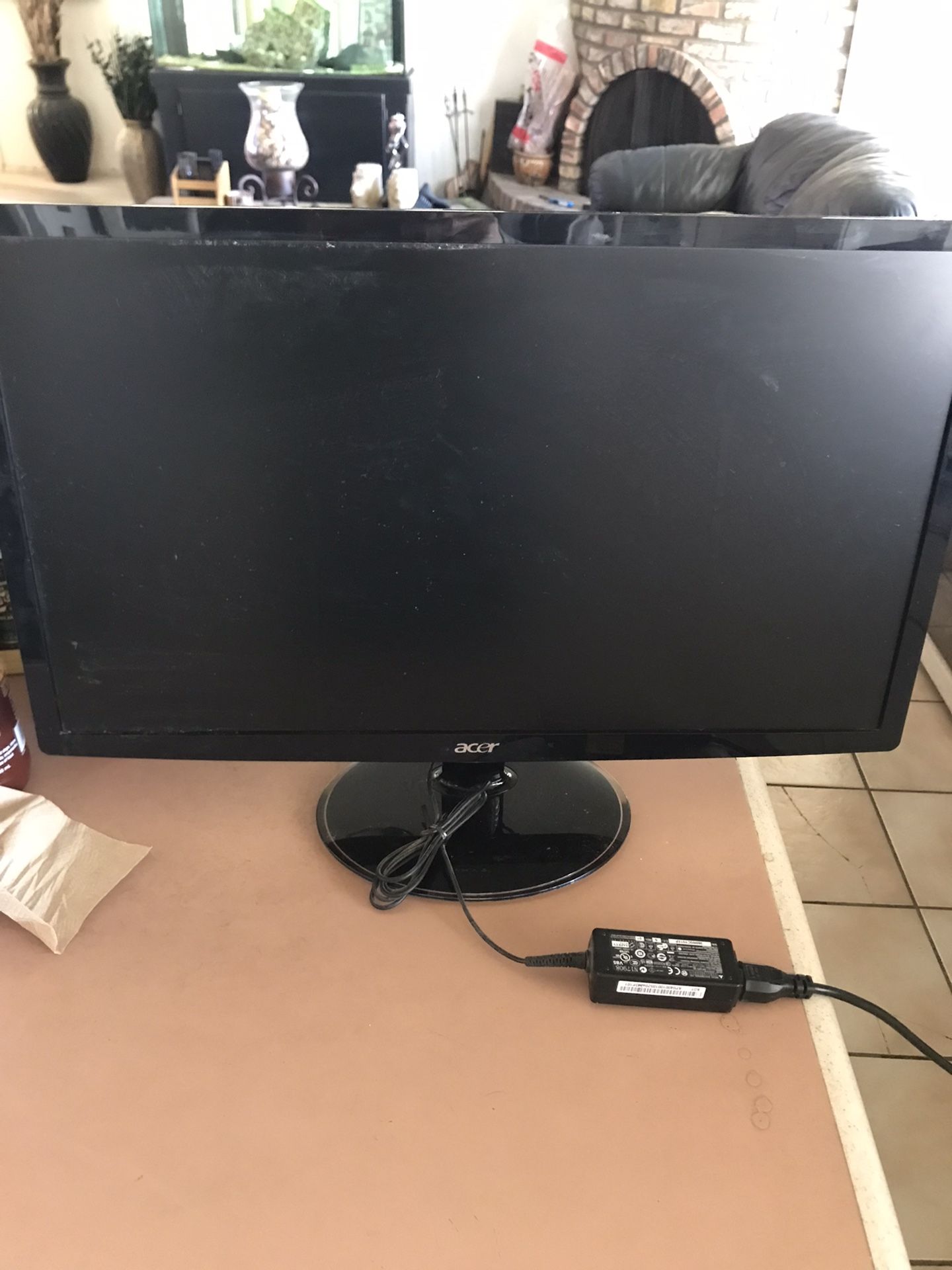 Computer Monitor, 24 Inch Acer,