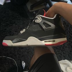Size 11 jordan 4 retro bred