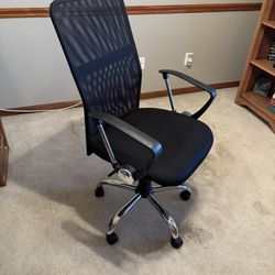 Black Office/Computer/Gaming Chair