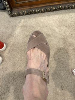 Platform  Peep Toe Ladies Shoes -Stuart Weitzman 