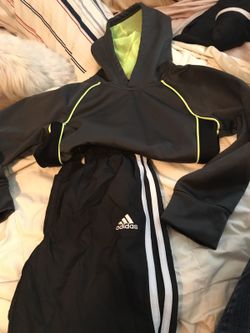 Adidas boys outfit size 6-7