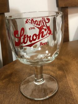 Stroh’s vintage footed beer bar glass 1970’s