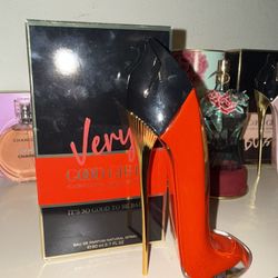 Carolina Herrera Very Good Girl 🌹👠✨