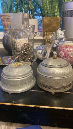 Music box tins