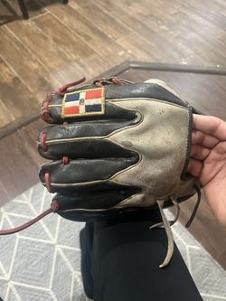 SS/3RD/2ND Base glove.