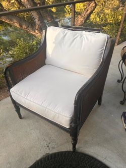 Large comfortable wicker combo.