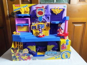 New, Imaginext, Fisher Price Batgirl Hero Hideout Playset with 2 Figures and Five Accessories for Ages 3+