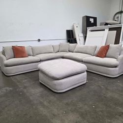 ‼️Liquidation Sale‼️  Hartley 6-piece Fabric Modular Sectional(Free Delivery)