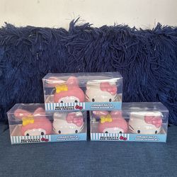 Hello Kitty Ceramic Salt And Pelee Shaker Set