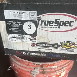 Collated nails/roofing nails.