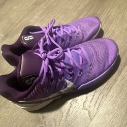 Sabrina 2 ,size 9 